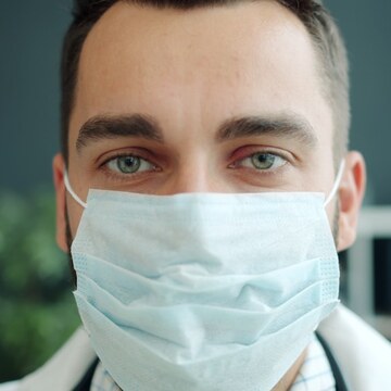 Online consultation clinician profile